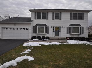 158 Szymanski Dr, Spotswood, NJ