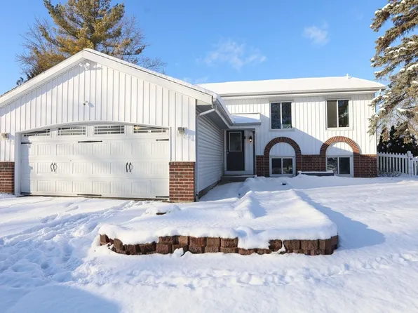 2115 Brook Trails Ct SE, Grand Rapids, MI 49508