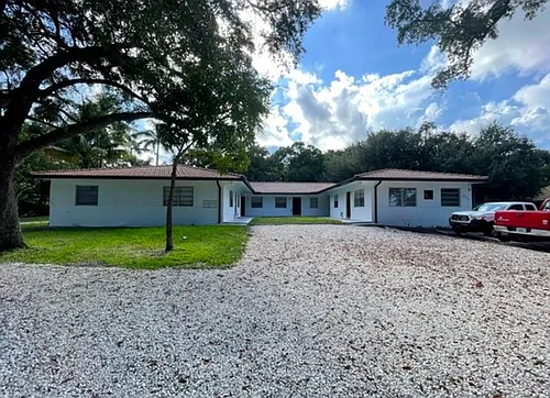 3315 SW 15th Ave Photo 1