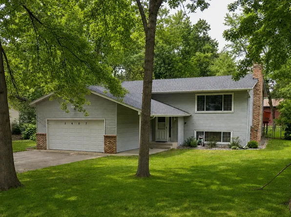2407 Spruce Pl, White Bear Lake, MN 55110