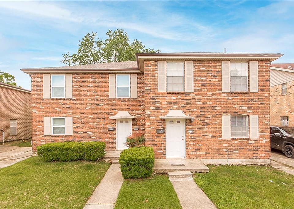 1st image of 2208-10 Caswell Ln