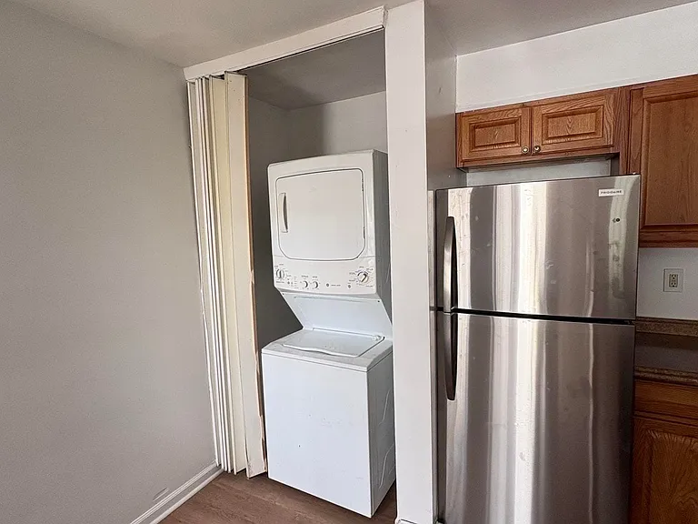 700 N Franklin Blvd #701 — Photo 4