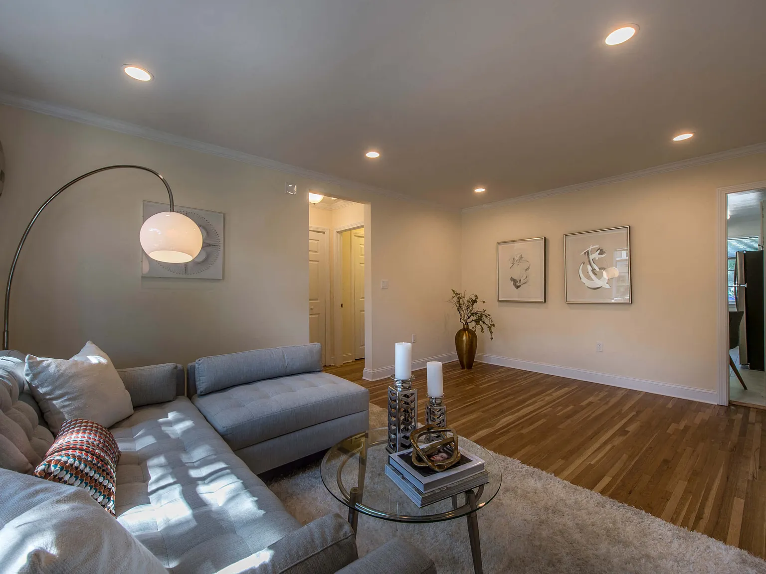 1 bed, 601 sqft, $3,190 — Photo 2
