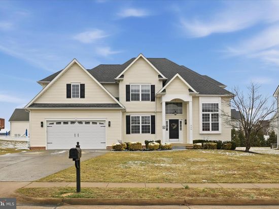 218 Flanagan Dr, Winchester, VA 22602