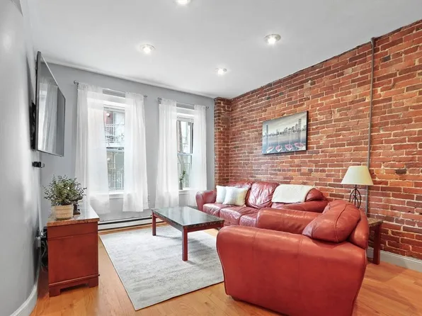 121 Salem St, Boston, MA 02113