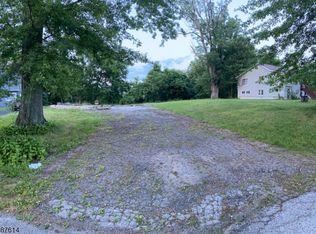 58 Tintle Ave, West Milford, NJ 07480