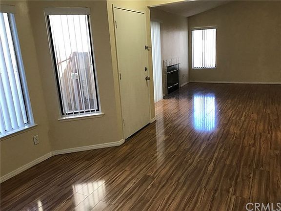 4th image of 480 Cherry Vista Dr
