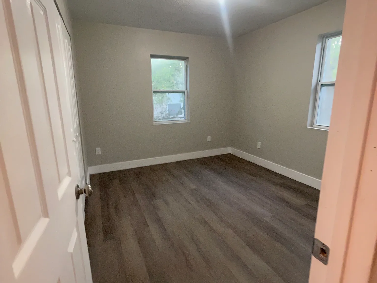 1 bed, 1231 sqft, $620 — Photo 2