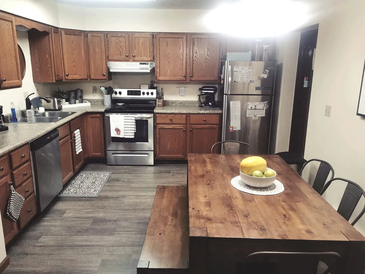 2 bed, 1000 sqft, $1,300 — Photo 3