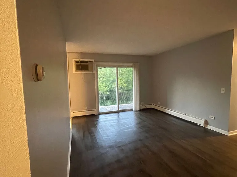 2200 Lewis Ave #304 — Photo 1