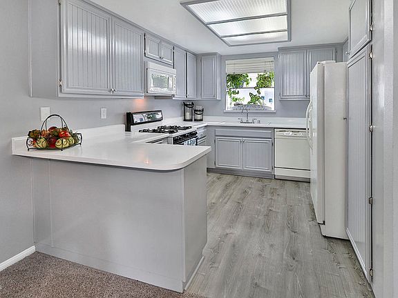 4th image of 26846 Claudette St Unit 210