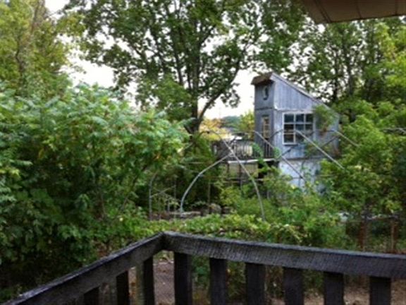 5th image of 396 Longvue Dr