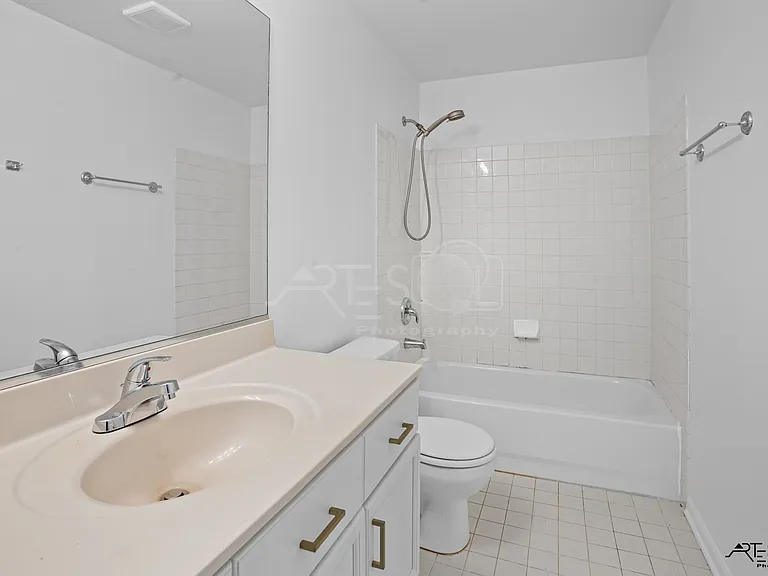 796 N Gary Ave #107 — Photo 3