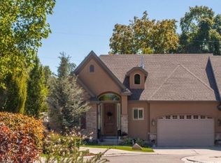 1836 E Peyton Ct, Holladay, UT 84117