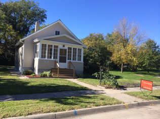 2922 N 28th Cir, Omaha, NE 68111