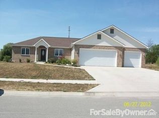 2126 Perry Trl, Fort Wayne, IN 46818