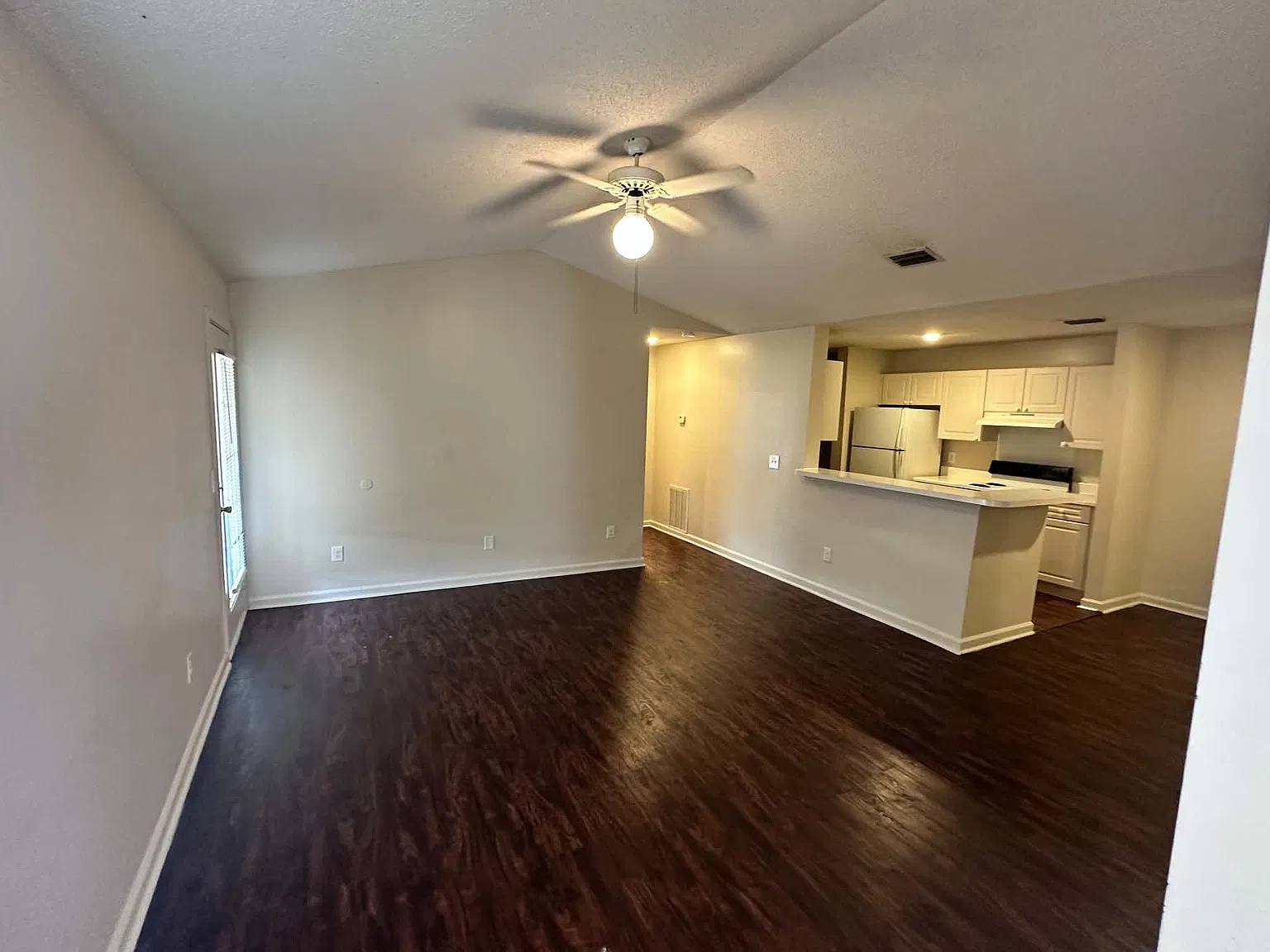 2 bed, $1,295 — Photo 1