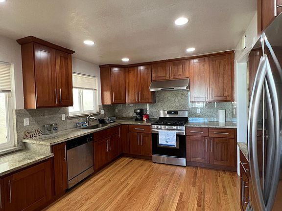 5th image of 600 Saint Francis Blvd