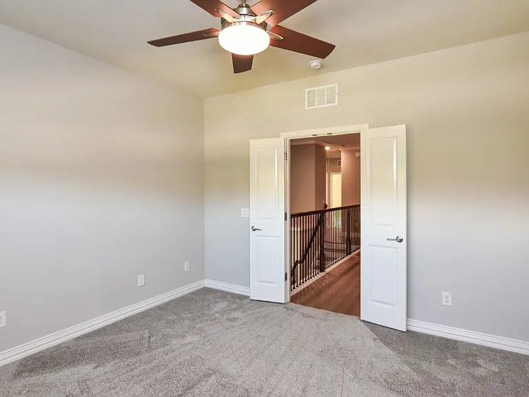 3128 Bloomfield Ct — Photo 21