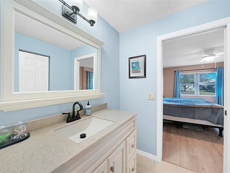 240 Lewis Cir #513 — Photo 15