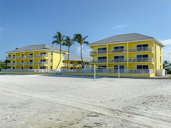 3rd image of 5530 Estero Blvd #132