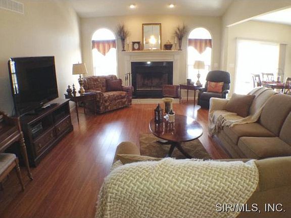 Spacious Living Room