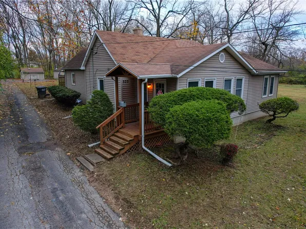 525 Chester Ave, Danville, IL 61832