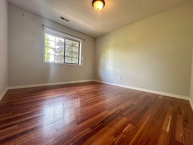 8213 NW 12th Ave — Photo 23