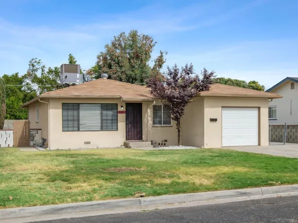 503 Beverly Dr, Clovis, CA 93612