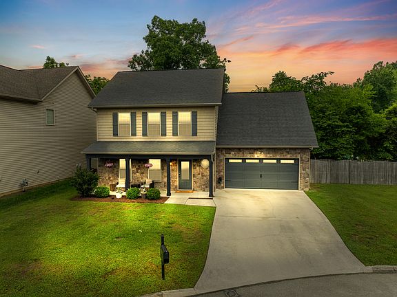 2nd image of 1208 Dark Creek Ln