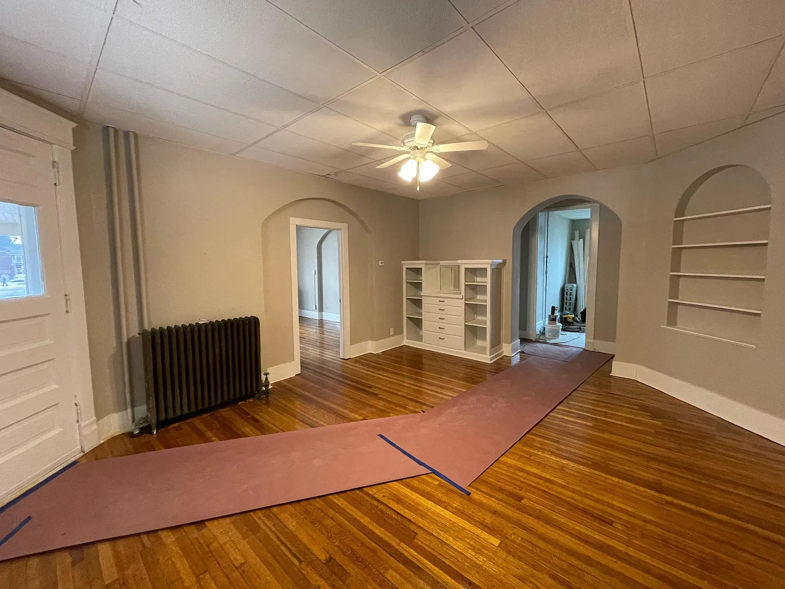 2 bed, 1100 sqft, $1,300 — Photo 4