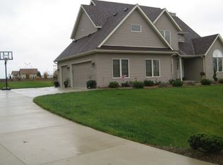 W2020 Fairfield Ln, Sheboygan, WI 53083