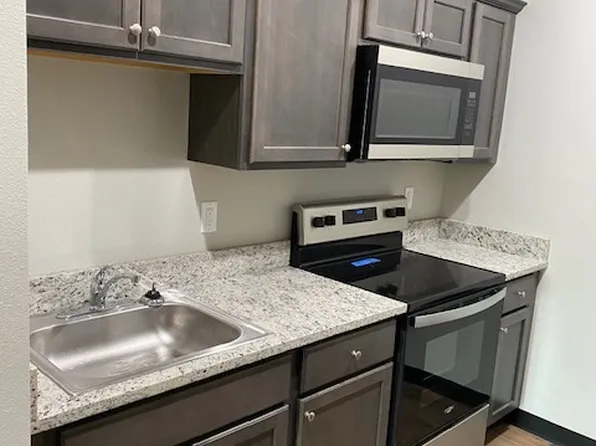 118-122 W 8th St, Rolla, MO 65401
