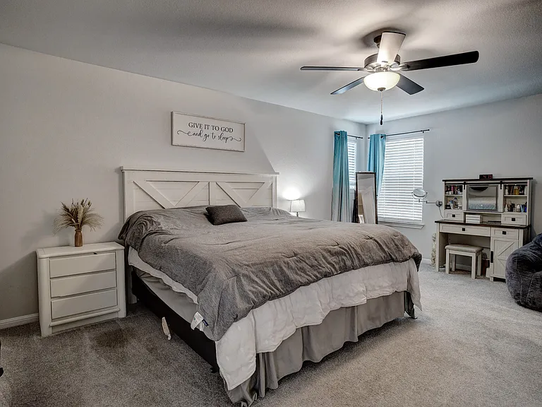 205 Driftwood Ln — Photo 17