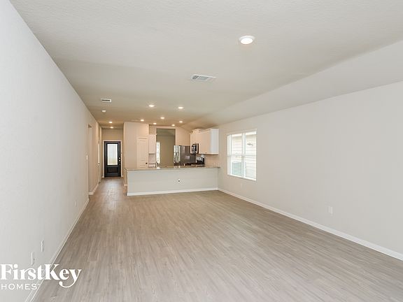3rd image of 1807 Morse Way
