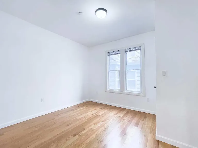 975 Dorchester Ave #3 — Photo 6