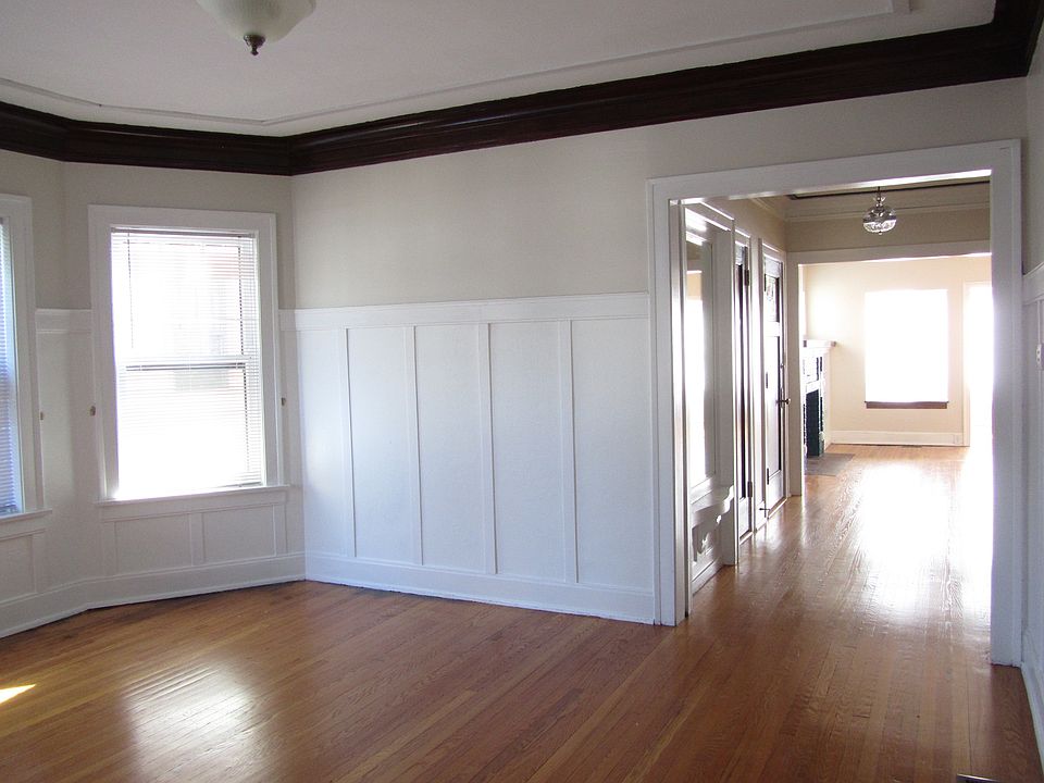 Dining and entry