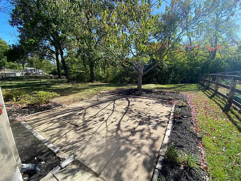 3171 Dickinson Ave — Photo 20