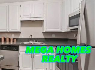 31-04 31st Ave #3, Astoria, NY 11106