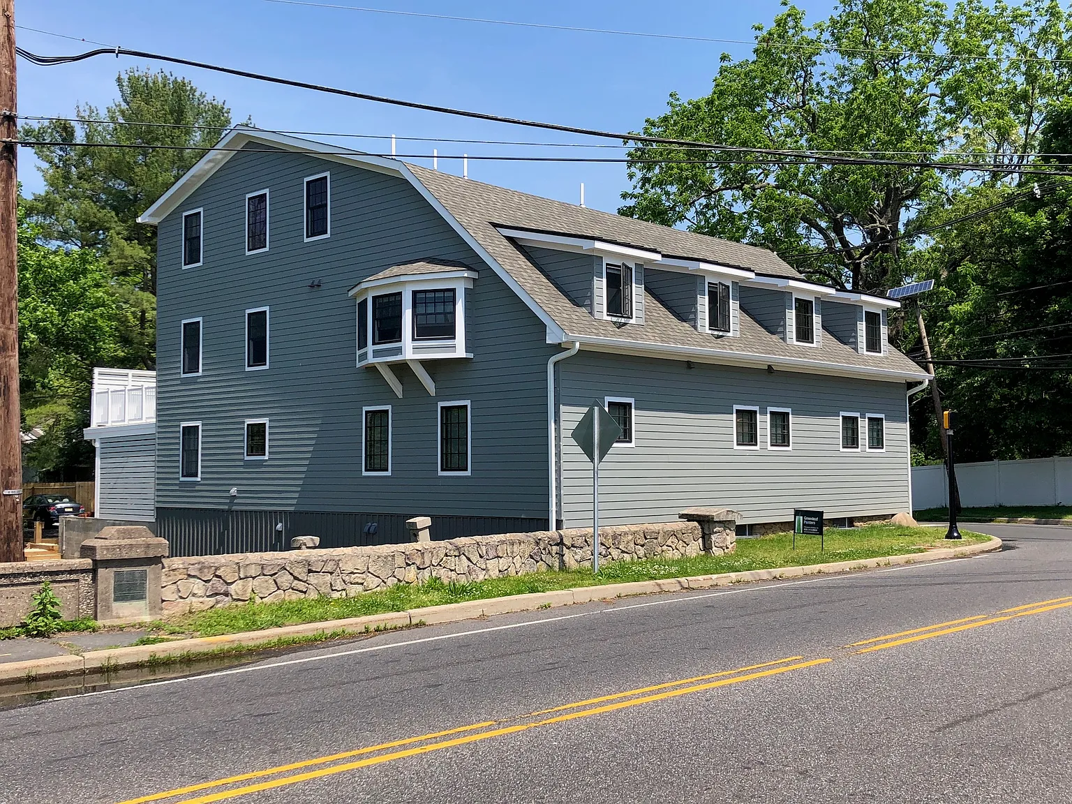 1 bed, 700 sqft, $1,990 — Photo 1