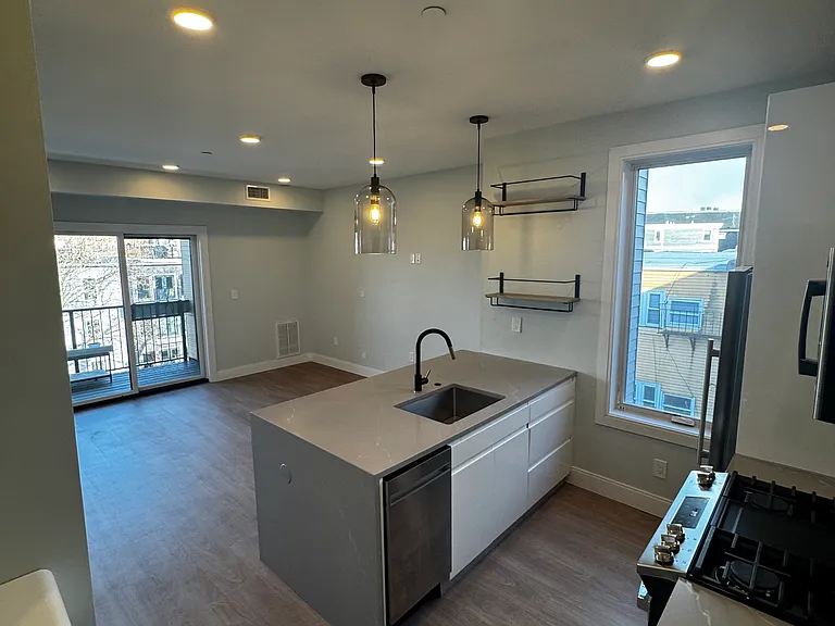 277 Border St #501 — Photo 1