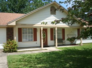12304 Kaiser Pl, Ocean Springs, MS 39564