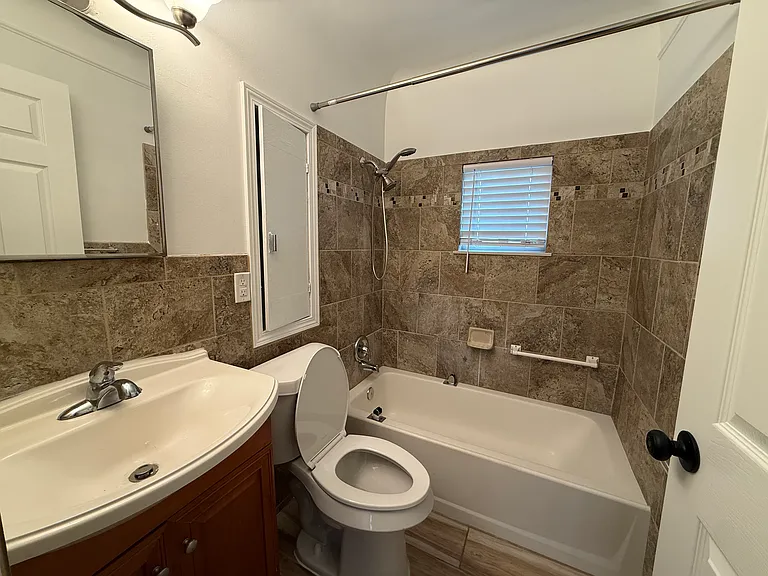 18844 Marquette St #2 — Photo 8