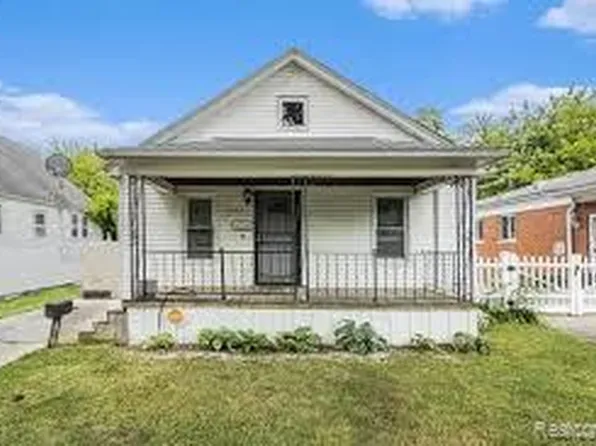 7653 Warwick St, Detroit, MI 48228