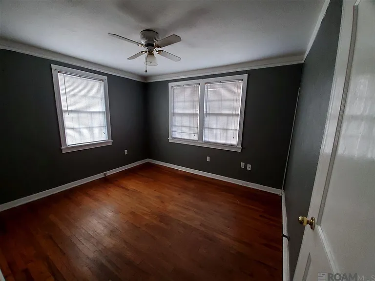 2246 Stanford Ave — Photo 4