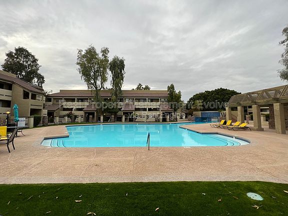 2nd image of 1331 W Baseline Rd Unit 136