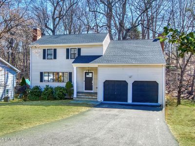 6 Windsor Ln, Cos Cob, CT, 06807