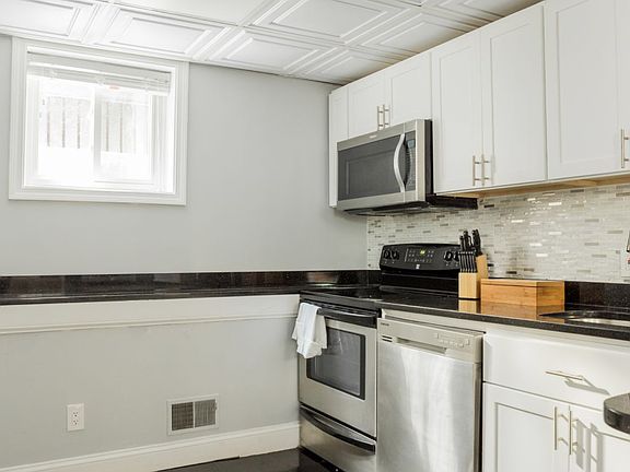 2nd image of 5 Story St #2