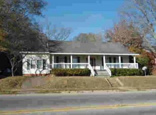 206 W Tuskeena St, Hayneville, AL 36040