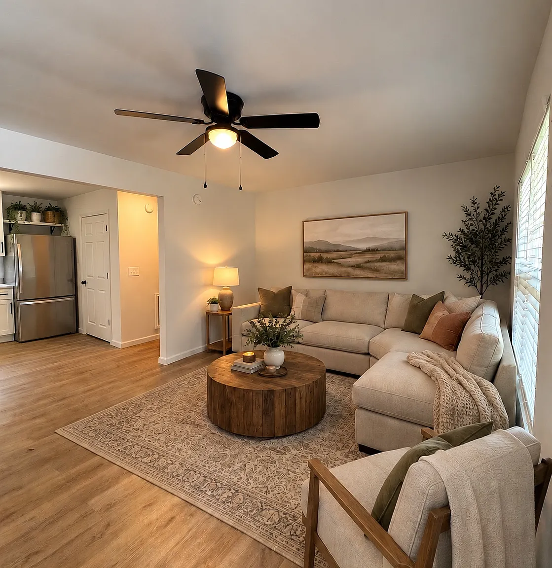 2 bed, 800 sqft, $1,300 — Photo 1